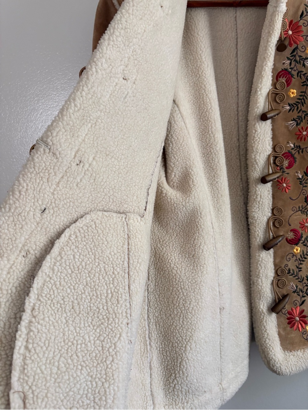 Vintage 90’s Floral Phoebe Embroidered Genuine Suede Leather Jacket Size Medium - Picture 9 of 16